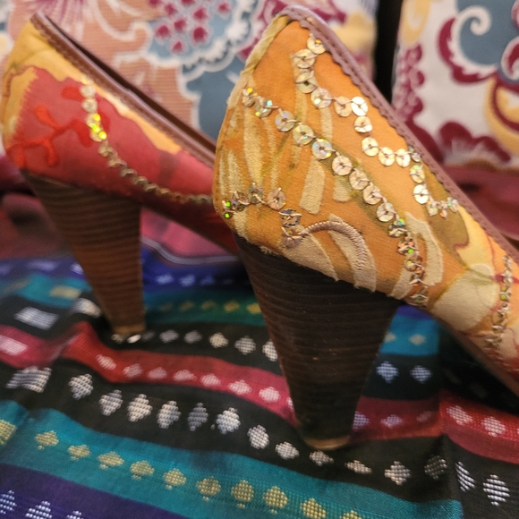 Naughty Monkey colourful heels - Picture 12 of 14